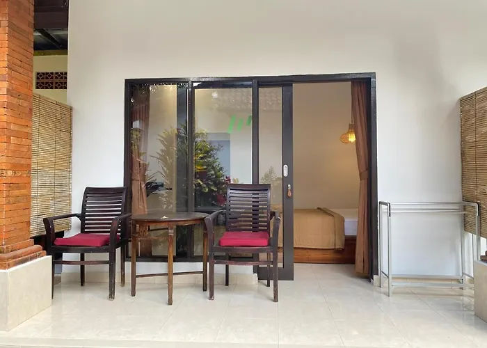 Privatunterkunft Omah D'taman By Eps